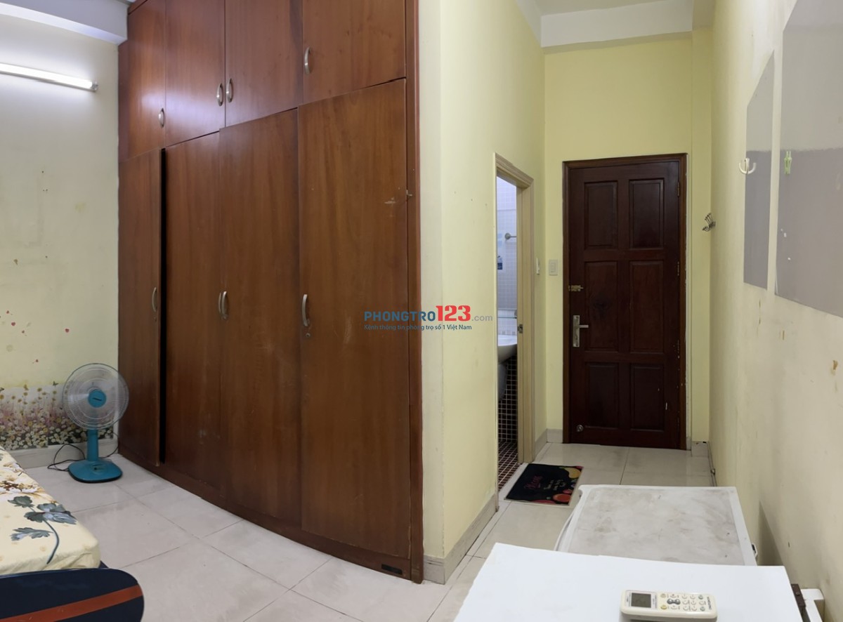 Cho thuê phòng có ban công 41 Lê Đình Quản, P. Cát Lái. Có máy lạnh, nước nóng NLMT,... chỉ 3.5tr