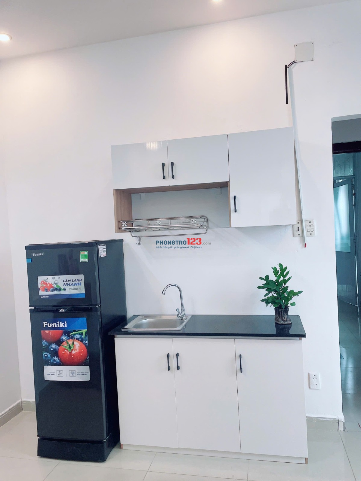 Cho thuê phòng có ban công, Full nội thất & máy giặt riêng Bình Thạnh gần IUH, VLU