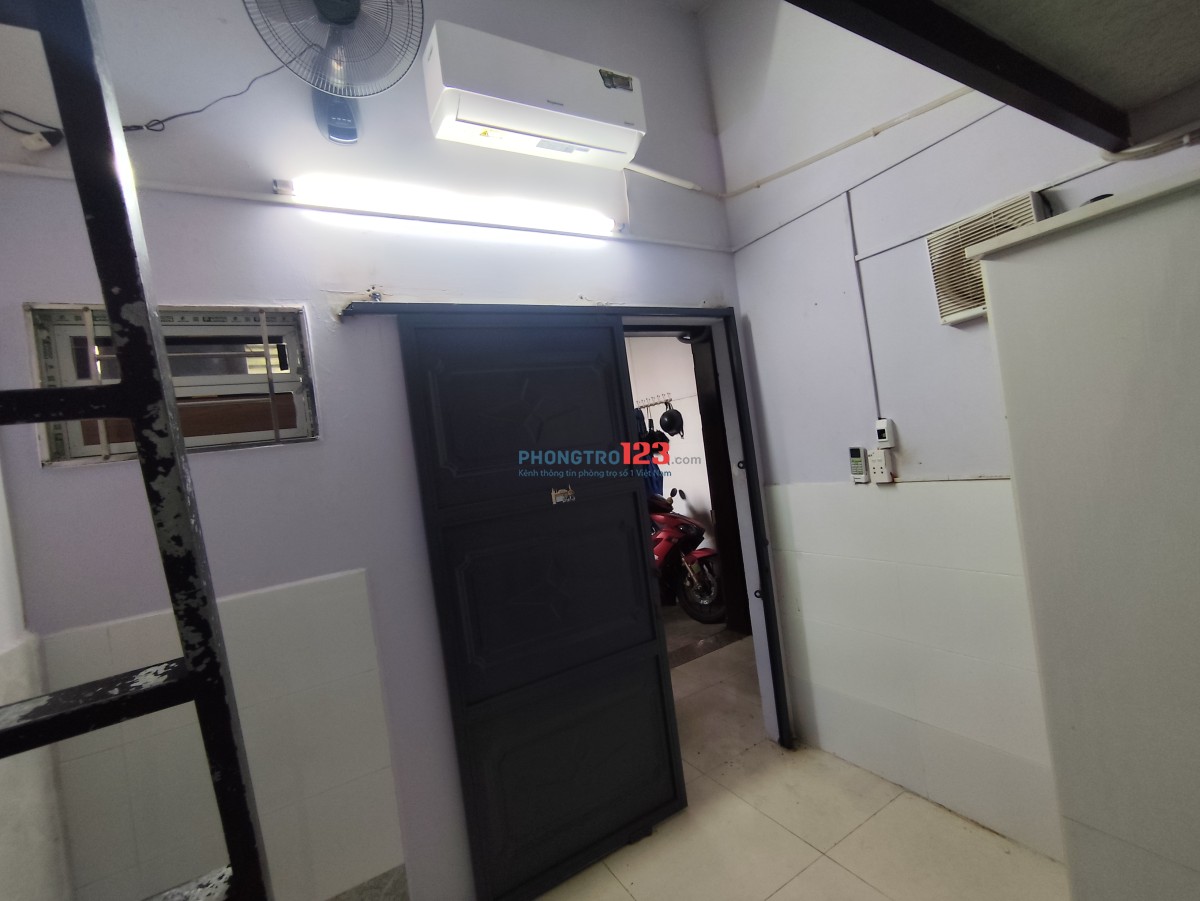 Phòng nhỏ chỉ cho 1người 1 xe . Ko chung chủ. 3,5tr