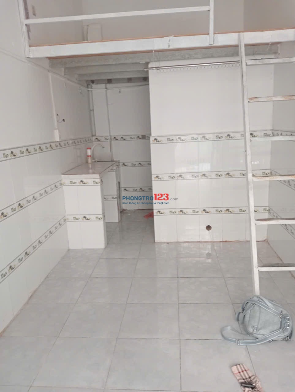 Phòng mới xây, trệt, không chung chủ, tự do, giá 2,5tr/tháng, đc: 43 đường số 6, p15, gv