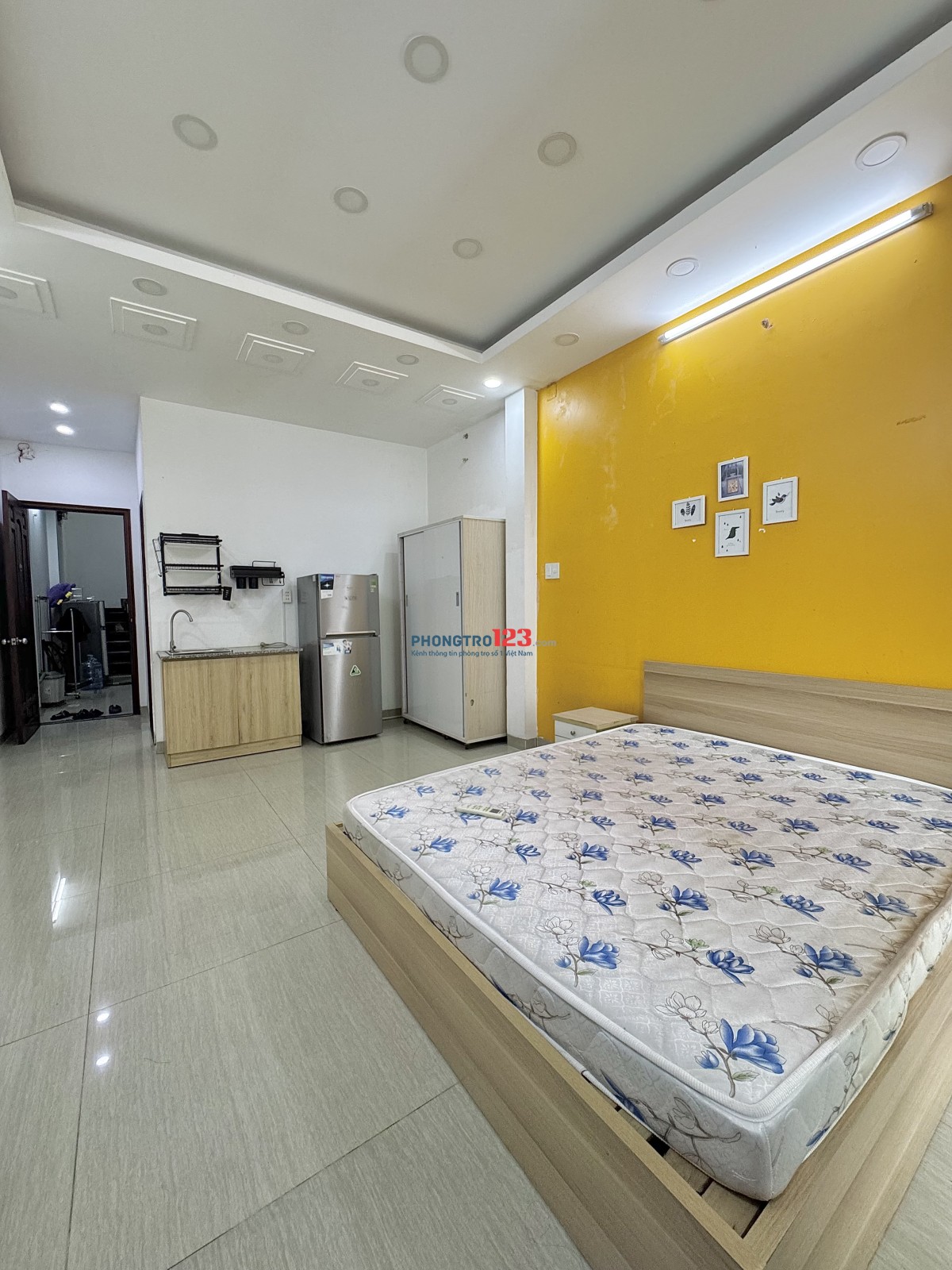 Cho thuê phòng có balcony full nội thất đi bộ ra Metro Văn Thánh - Landmark 81 - cầu Ba Son