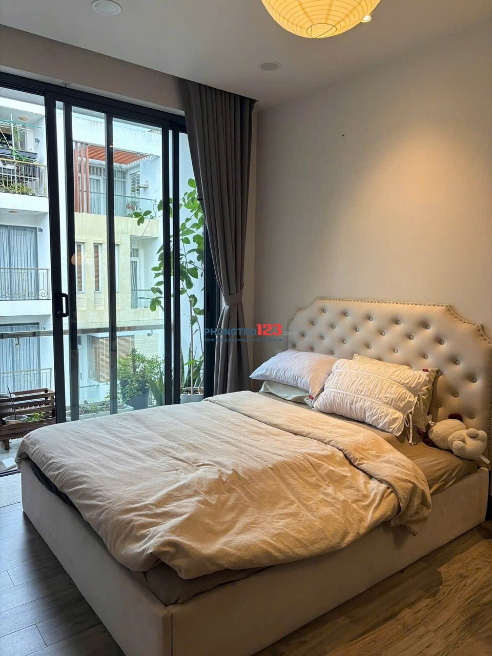 Cho thuê Căn hộ FULL NỘI THẤT- RỘNG THOÁNG - Vị trí Gần Trung tâm