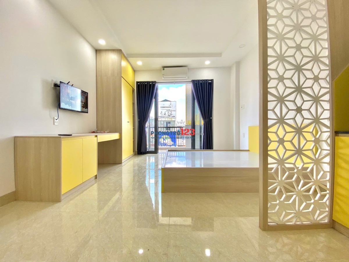 Cho thuê phòng 45m² ban công, máy giặt riêng - gần UTH, FTU2, UEF – Xô Viết Nghệ Tĩnh, Bình Thạnh