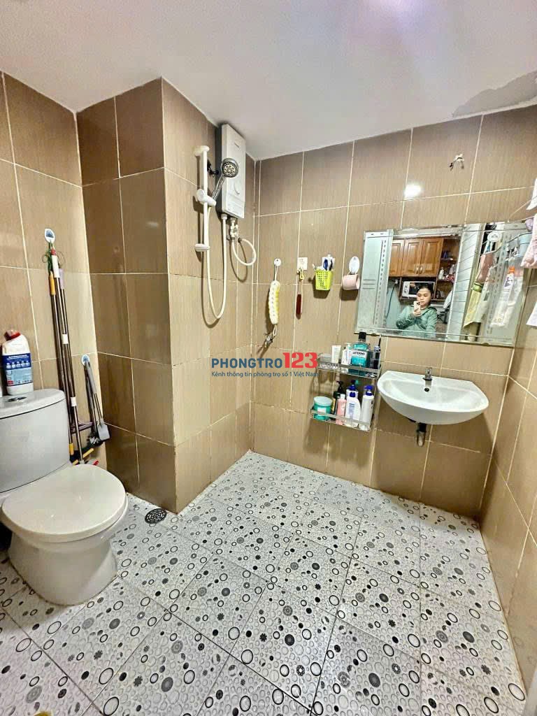 chung cư Nơ Trang Long, BT: full NT mới, 2p ngủ, 8,5tr/tháng, 62m2