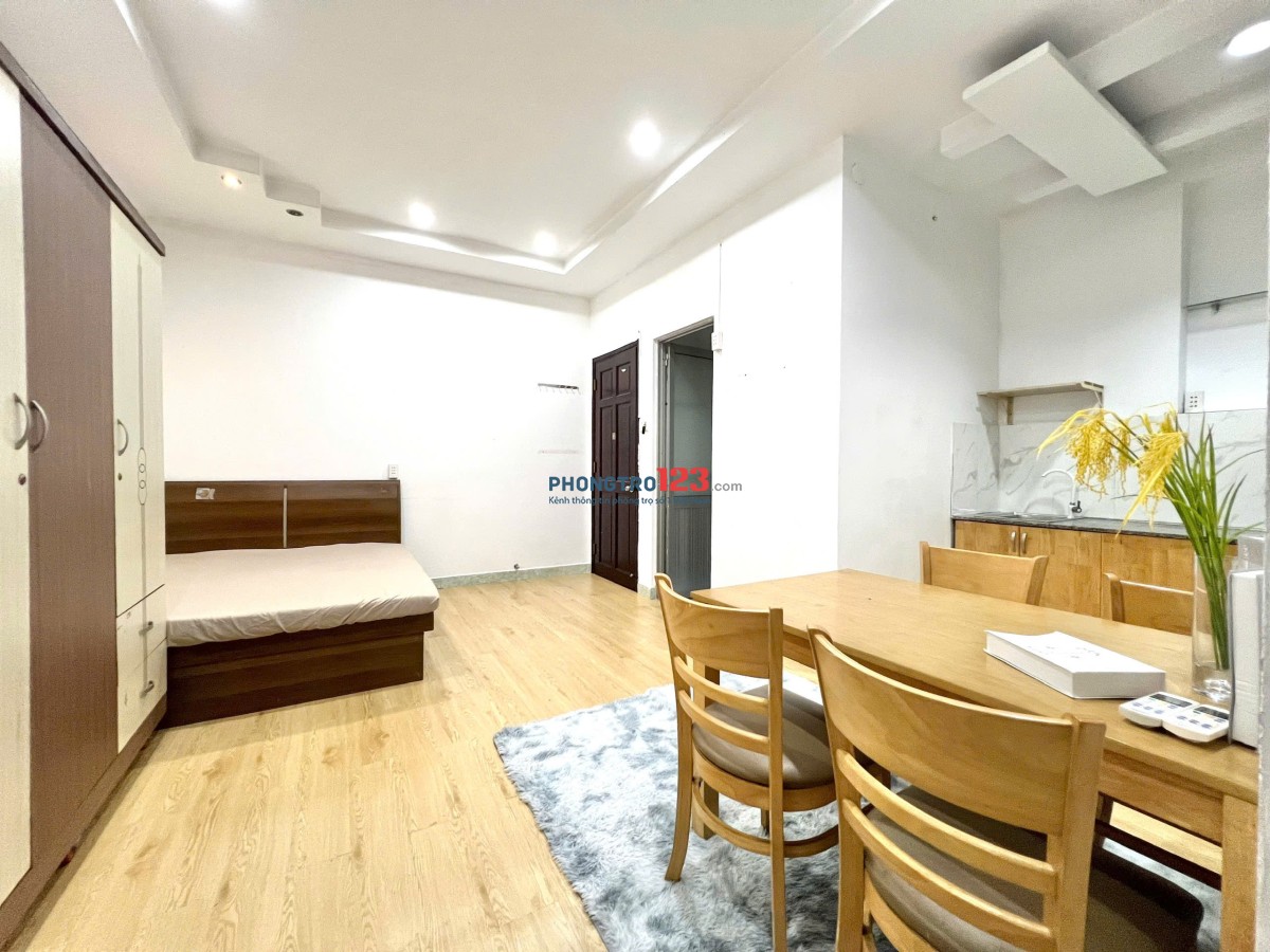 Phòng Studio, ban công lớn, thoáng, full nội thất