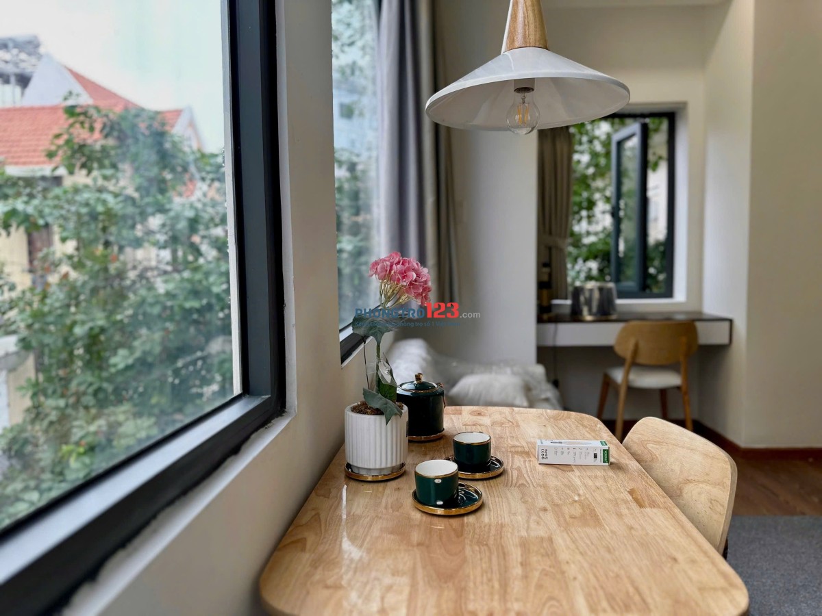 FULL NỘI THẤT TÁCH BẾP NHIỀU CỬA SỔ TRỜI RỘNG NGUYỄN TRỌNG TUYỂN TRUNG TÂM PHÚ NHUẬN