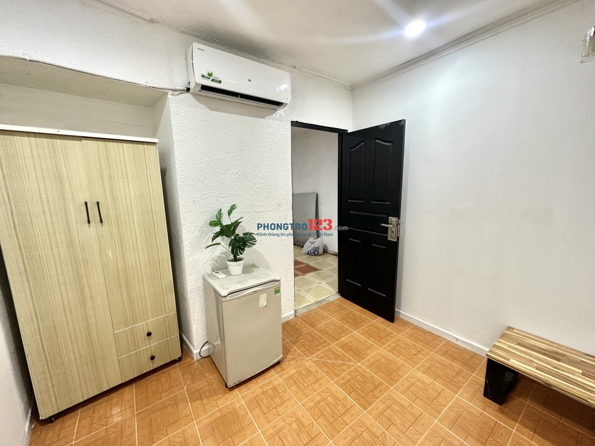 Phòng gần cv Lê Thị Riêng full nội thất cửa sổ Hoàng Sa Q3