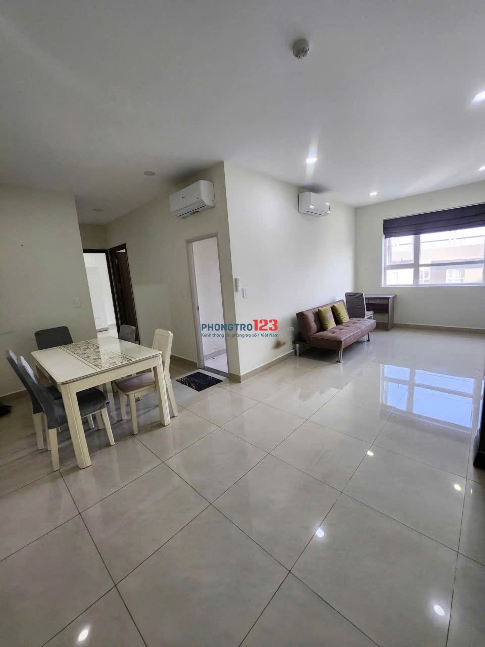 Chung cư Central, Phạm Văn HAi, TB: 2p ngủ, căn góc, 12,5tr/th