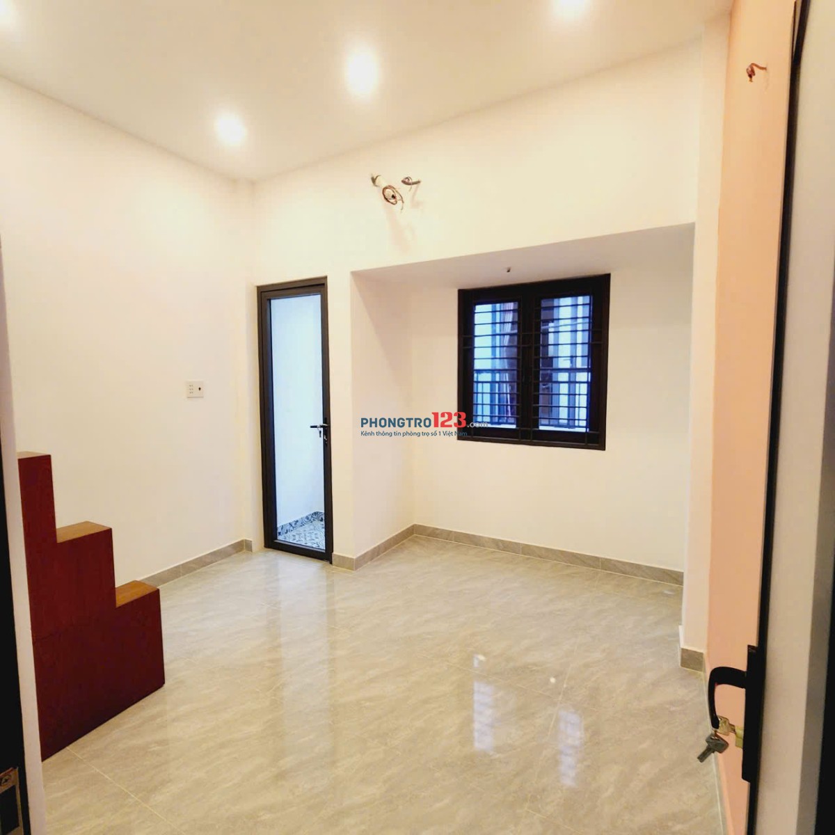Cho thuê nhà nguyên căn đường Dạ Nam gần quận 1 và quận 5: