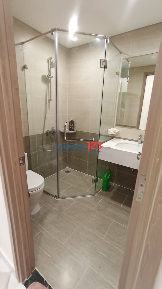 Cho thuê căn 3PN chung cư Thuỷ Lợi ( Hyco4), Nguyễn Xí đã có sẵn nội thất giá 15tr5/th