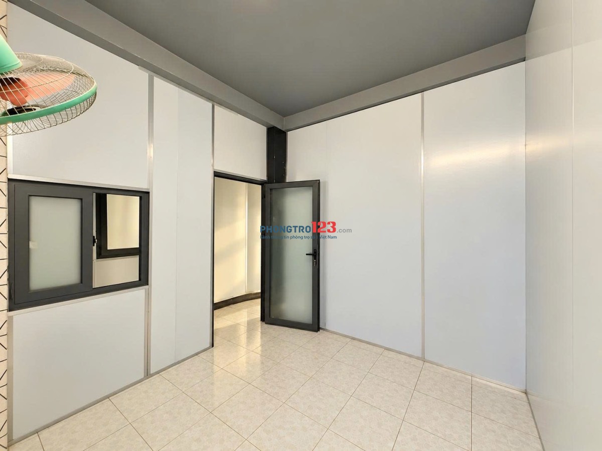 Căn hộ 2PN tách bếp, có phòng khách rộng, dt 70m2 ngay Khu Dân Cư Vĩnh Lộc Bình Tân 5,2tr/ tháng