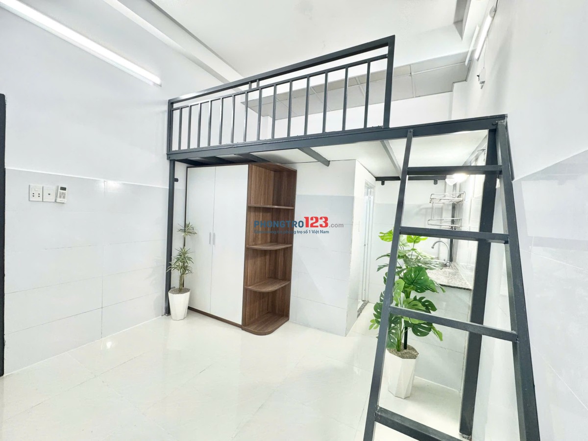 Phòng mới ngay Metro Bình Thái, ngã 4 Thủ Đức, có ban công, đầy đủ nội thất, an ninh