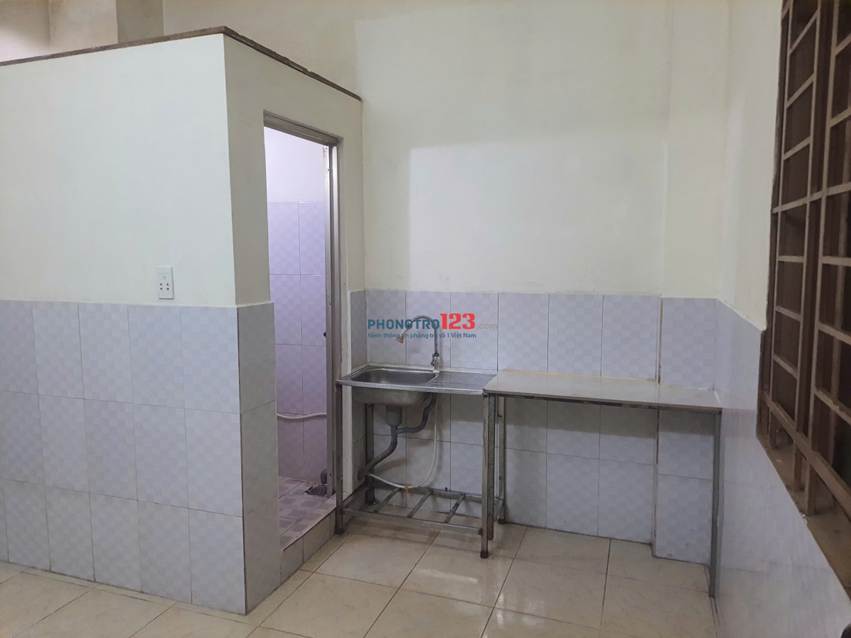 PHÒNG TRỌ GIÁ RẺ 2.2 TRIỆU ĐƯỜNG TÂN SƠN, TÂN BÌNH, TOLET RIÊNG, LỐI ĐI RIÊNG, KHÔNG CHUNG CHỦ,