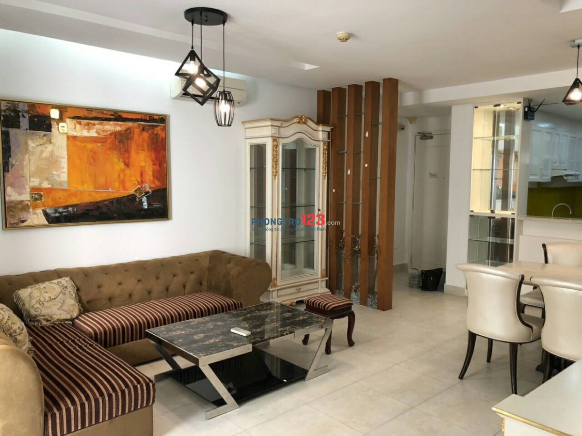 Cho Thuê Nhanh Căn Hộ Hùng Vương Plaza, Quận 5 - Có Suất Ô Tô - 132m² (3PN - 3WC) - Full Nội Thất