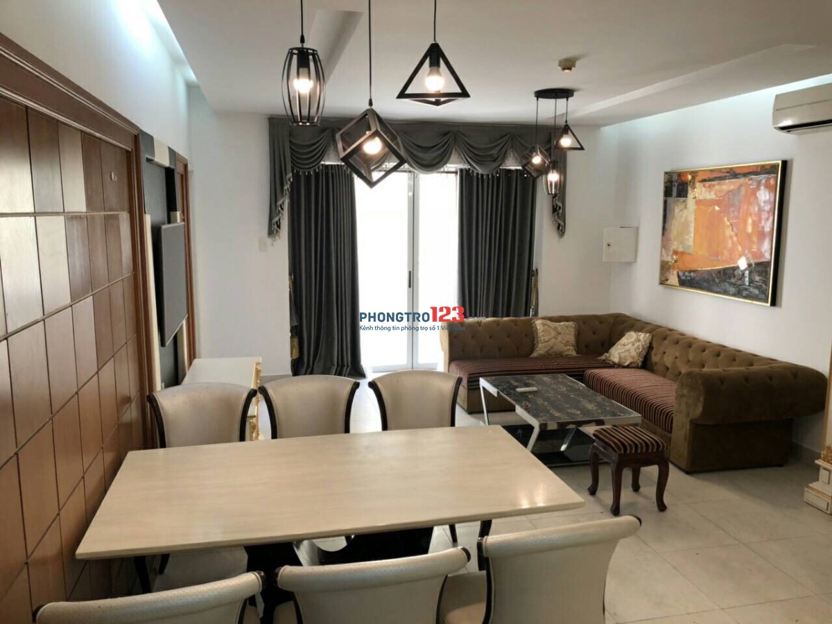 Cho Thuê Nhanh Căn Hộ Hùng Vương Plaza, Quận 5 - Có Suất Ô Tô - 132m² (3PN - 3WC) - Full Nội Thất
