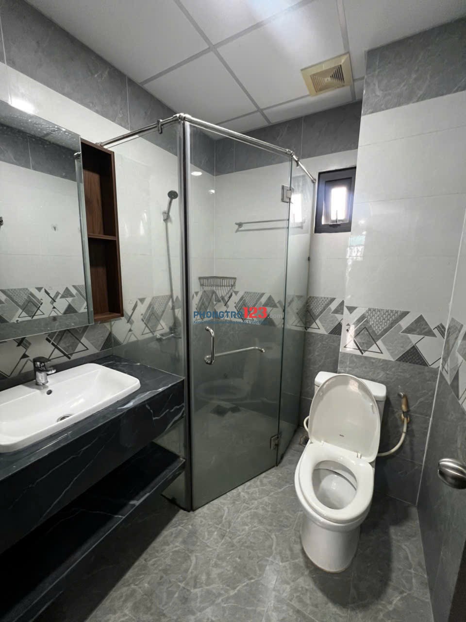 Cho thuê căn hộ full nội thất - Nguyễn Văn Thương Bình thạnh, thang máy, 2 cửa sổ lớn thoáng mát