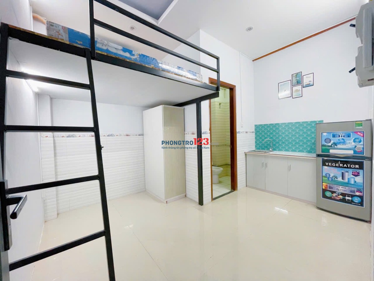 Full Nội Thất - có gác - Hồng Lạc - Bàu Cát - Lạc Long Quân - giá 4 triệu