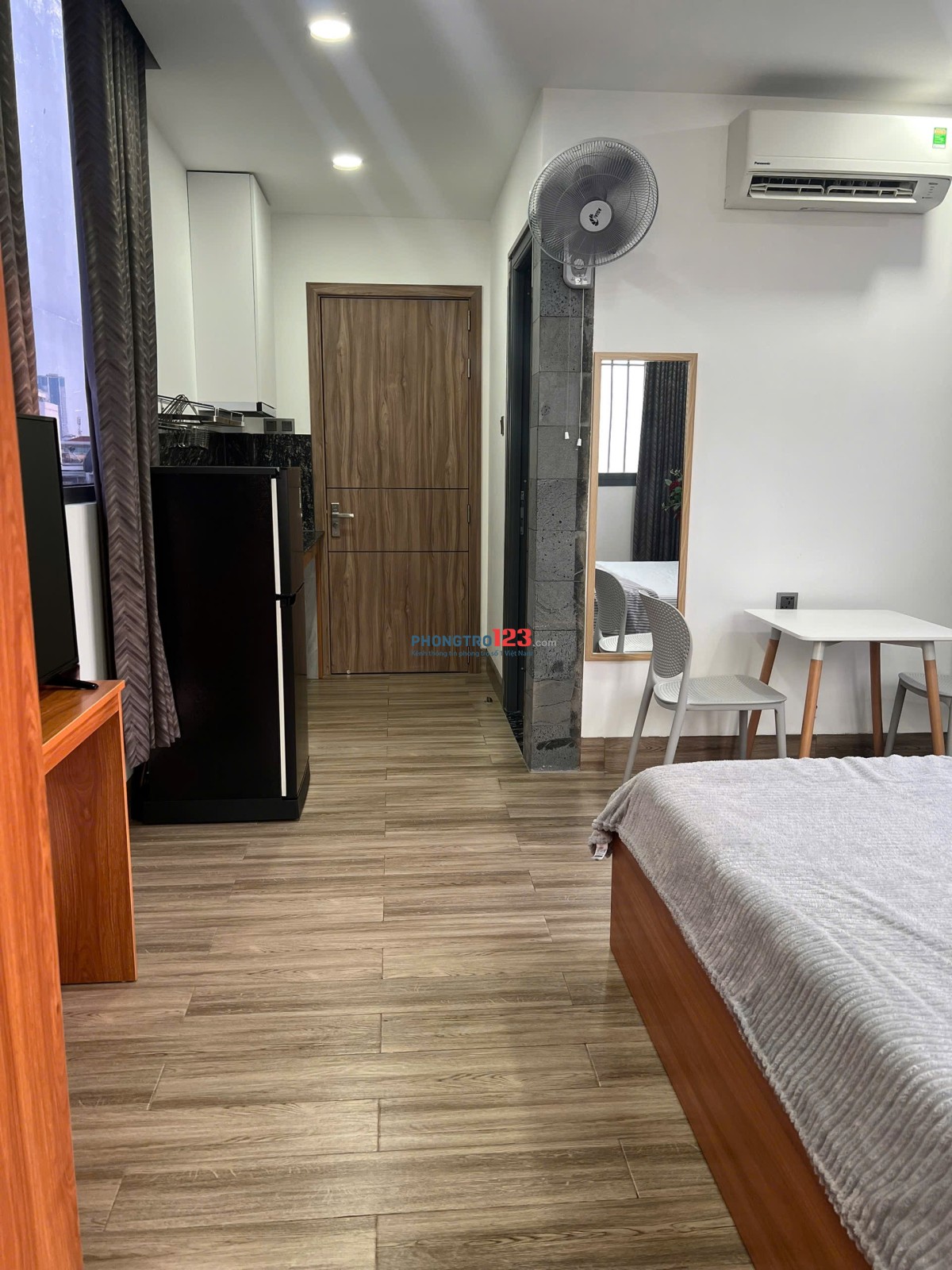 CHO THUÊ CĂN HỘ có cửa sổ trời full ánh sáng – D5, PHƯỜNG 25, BÌNH THẠNH