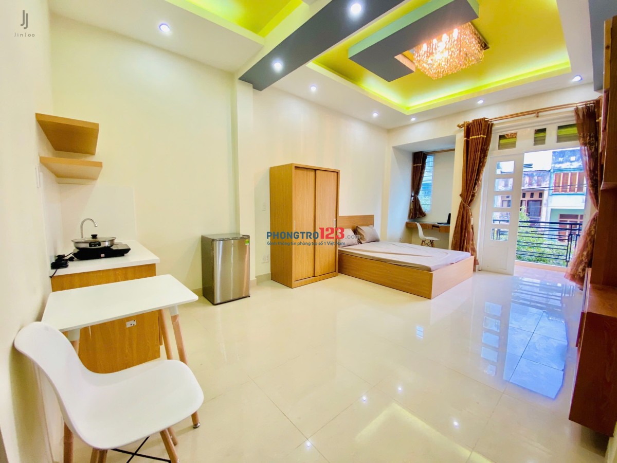 STUDIO FULL NỘI THẤT TÁCH SIÊU RỘNG BAN CÔNG THOÁNG VỊ TRÍ HOÀNG HOA THÁM BÌNH THẠNH THUẬN TIỆN