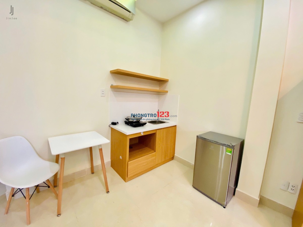 STUDIO FULL NỘI THẤT TÁCH SIÊU RỘNG BAN CÔNG THOÁNG VỊ TRÍ HOÀNG HOA THÁM BÌNH THẠNH THUẬN TIỆN