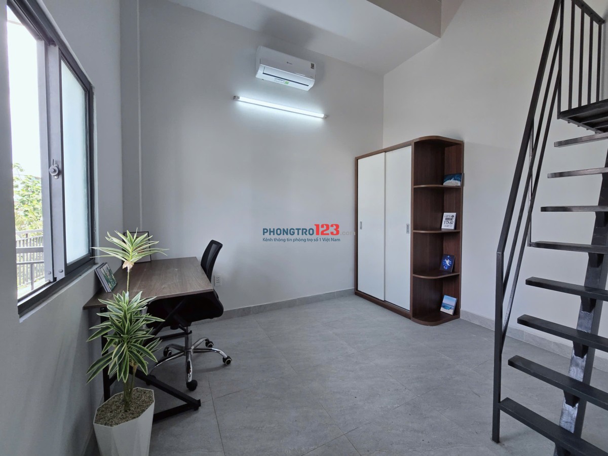 Phòng đầy đủ nội thất, mới xây ngay Phạm Văn Đồng, rộng rãi, Linh Đông, Thủ Đức