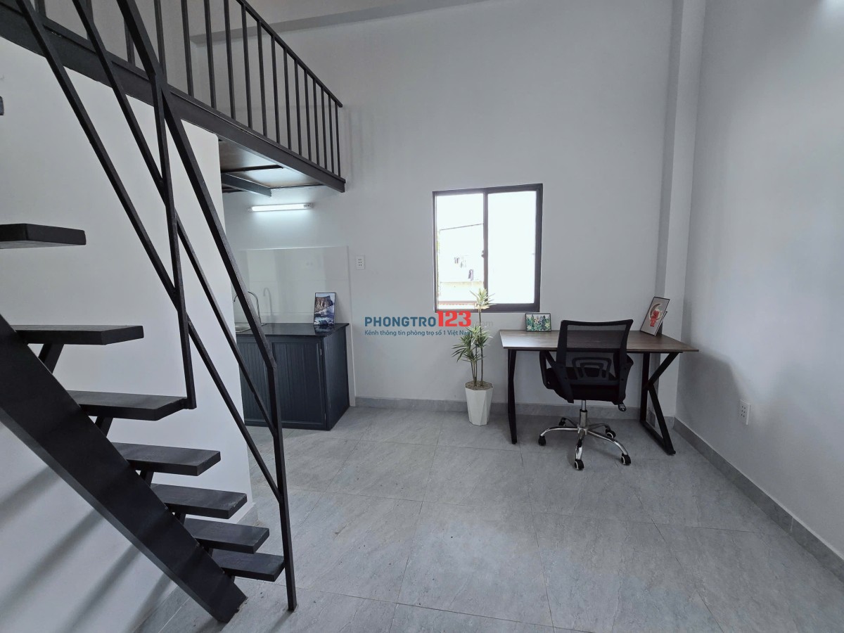 Phòng đầy đủ nội thất, mới xây ngay Phạm Văn Đồng, rộng rãi, Linh Đông, Thủ Đức
