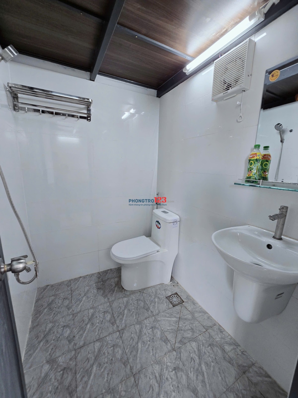 Phòng đầy đủ nội thất, mới xây ngay Phạm Văn Đồng, rộng rãi, Linh Đông, Thủ Đức