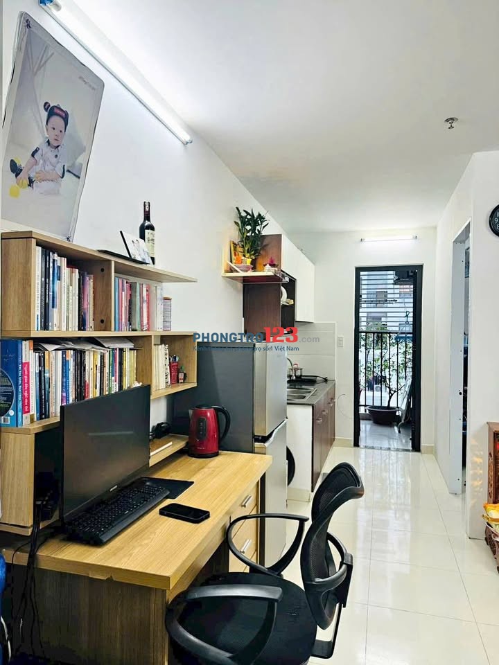 Cho thuê chung cư Ruby Garden, 02 Nguyễn Sỹ Sách- Căn 2PN sẵn nội thất giá 8tr5/th