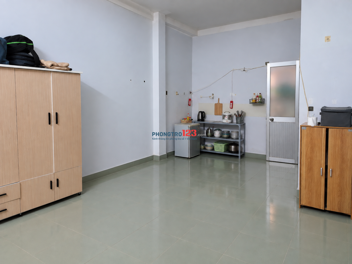 Tìm một nữ ở ghép phòng Bình Thạnh gần Thảo Cầm Viên