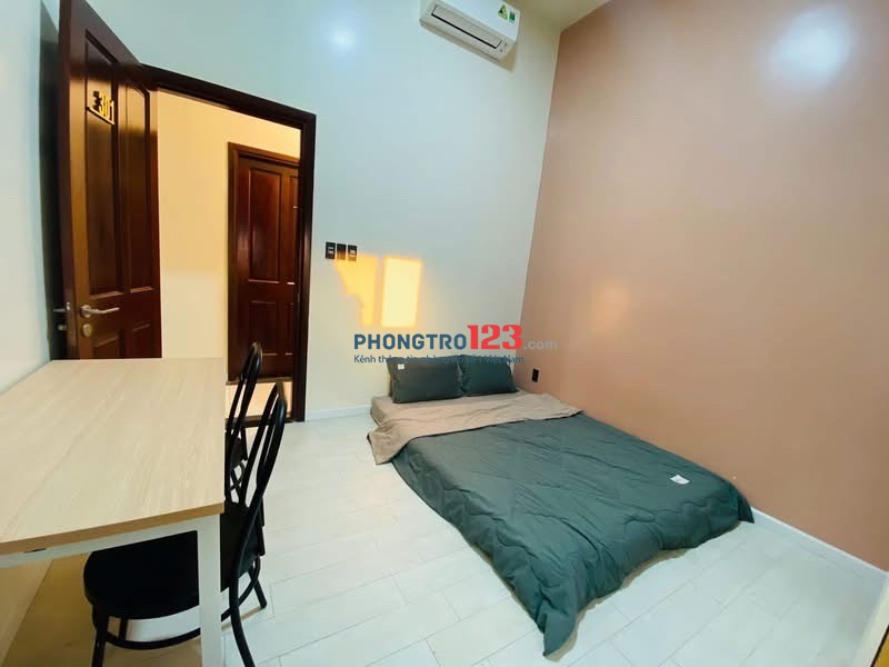 Phòng đẹp Đào Duy Anh gần công viên Gia Định giá 4.2 triệu full tiện nghi