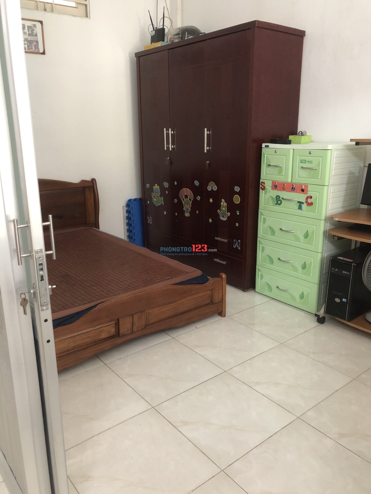Chính chủ cho thuê nhà chung cư tập thể Quận 11