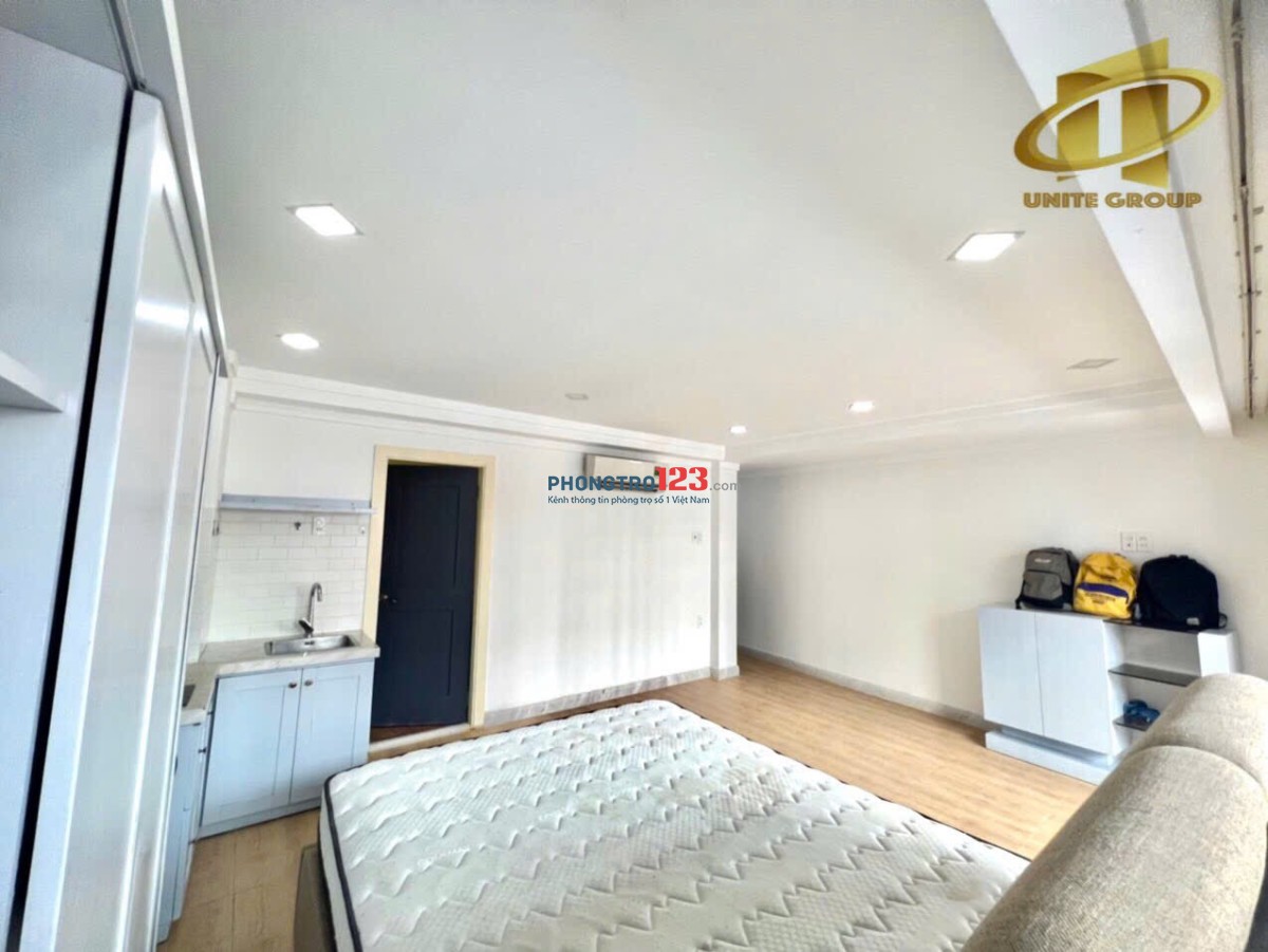PHÒNG FULL NỘI THẤT 40m2 BAN CÔNG SIÊU RỘNG THANG MÁY TIỆN NGHI XÔ VIẾT NGHỆ TĨNH BÌNH THẠNH