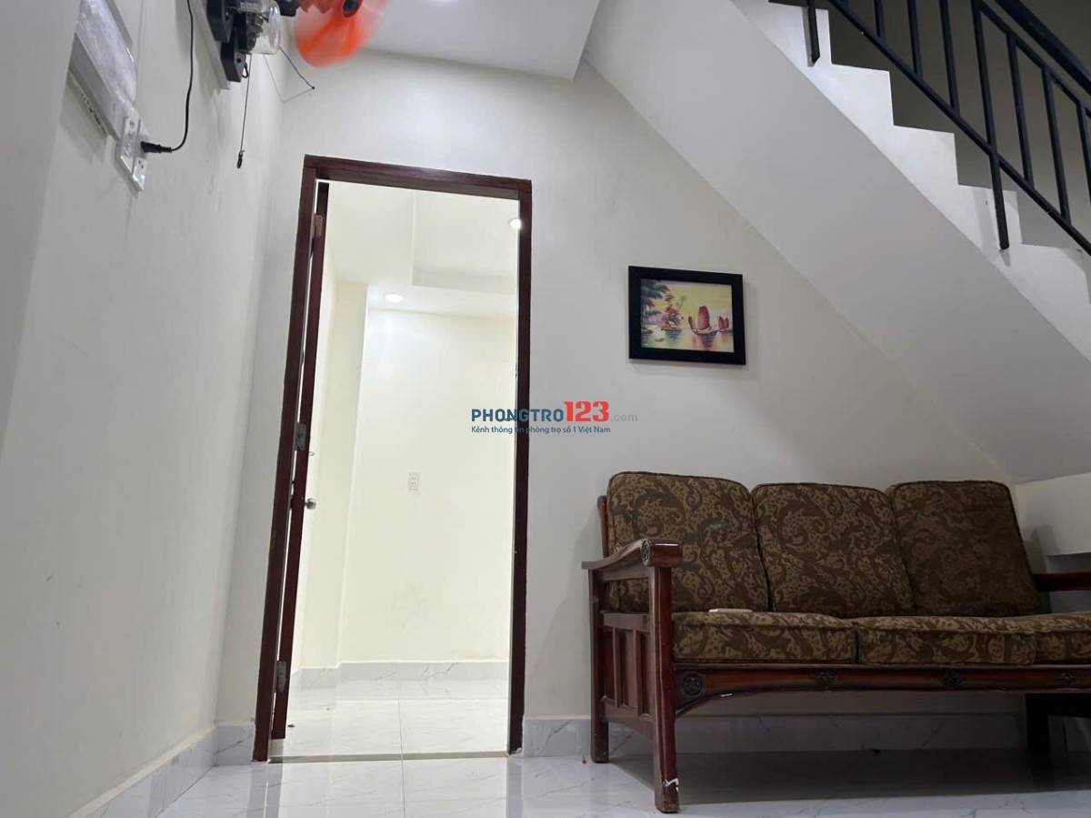 Cho Thuê Phòng trọ Máy lạnh máy giặt. 20m2, Hẻm710/26a Huỳnh Tấn Phát, Q7