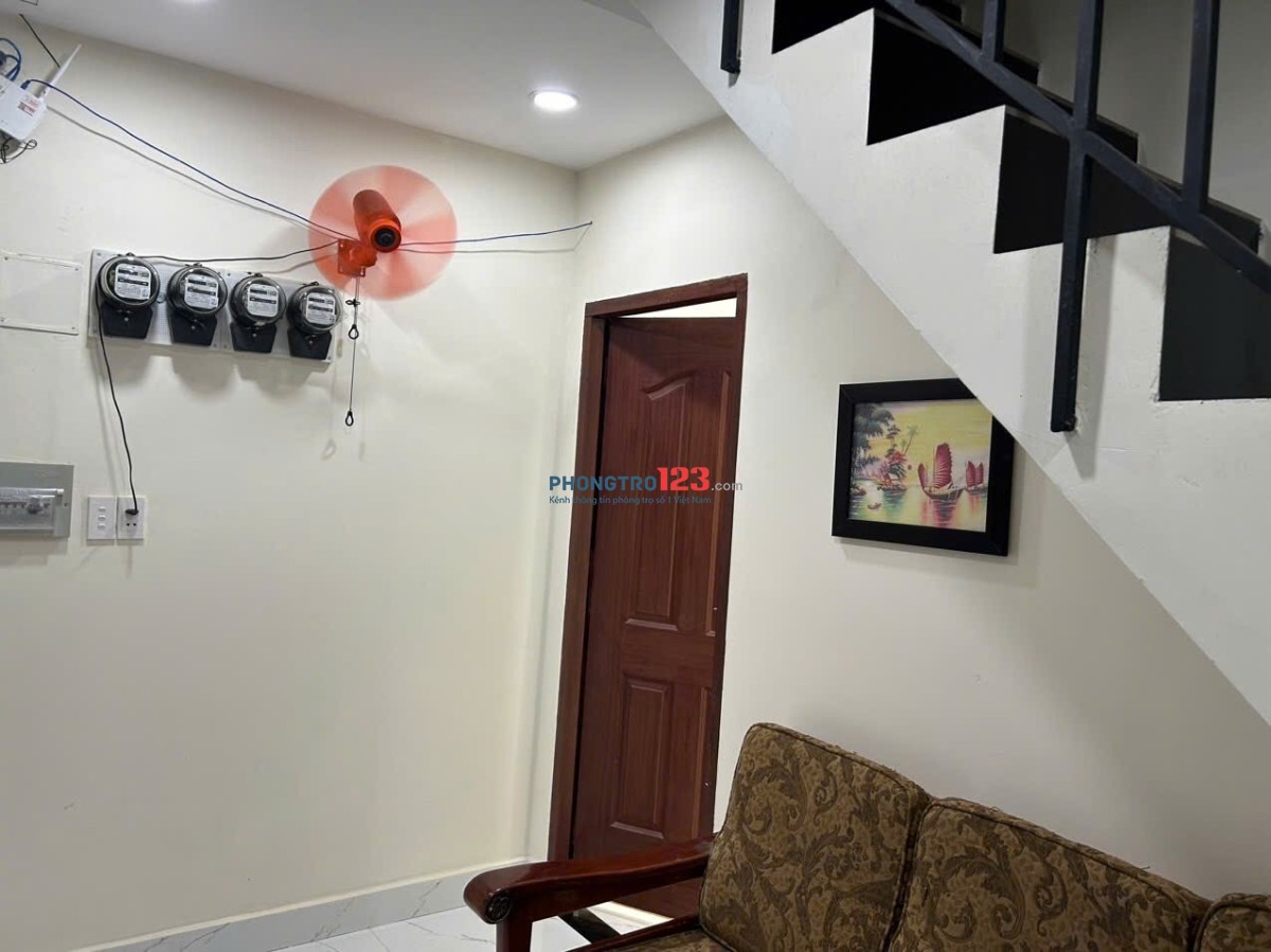 Cho Thuê Phòng trọ Máy lạnh máy giặt. 20m2, Hẻm710/26a Huỳnh Tấn Phát, Q7