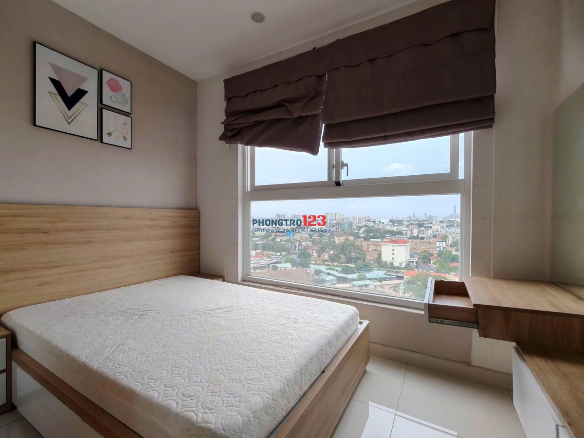 Central Plaza- Full NT, nhà mới, 2PN, Giá 14 triêu/th, 73m2 đang trống sẵn.