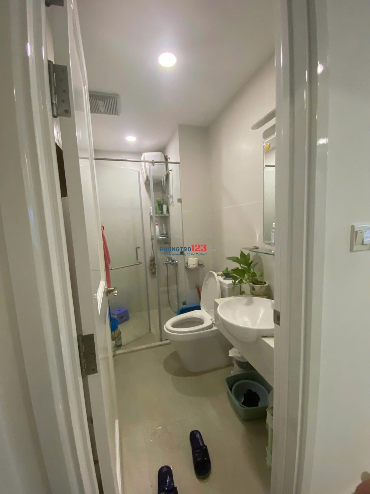 Căn hộ Topaz garden-Trịnh ĐÌnh Thảo dạng 2p ngủ có ban công- giá 11tr