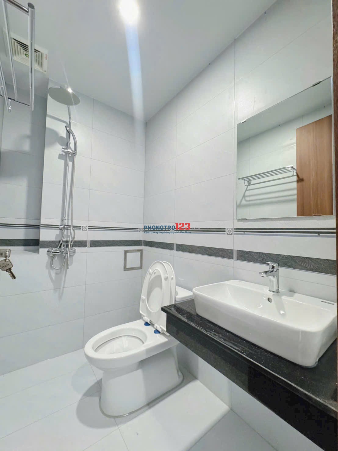 THÍCH QUẢNG ĐỨC PHÚ NHUẬN FULL NỘI THẤT BAN CÔNG SIÊU THOÁNG GIÁ CỰC DỄ CHỊU 6tr