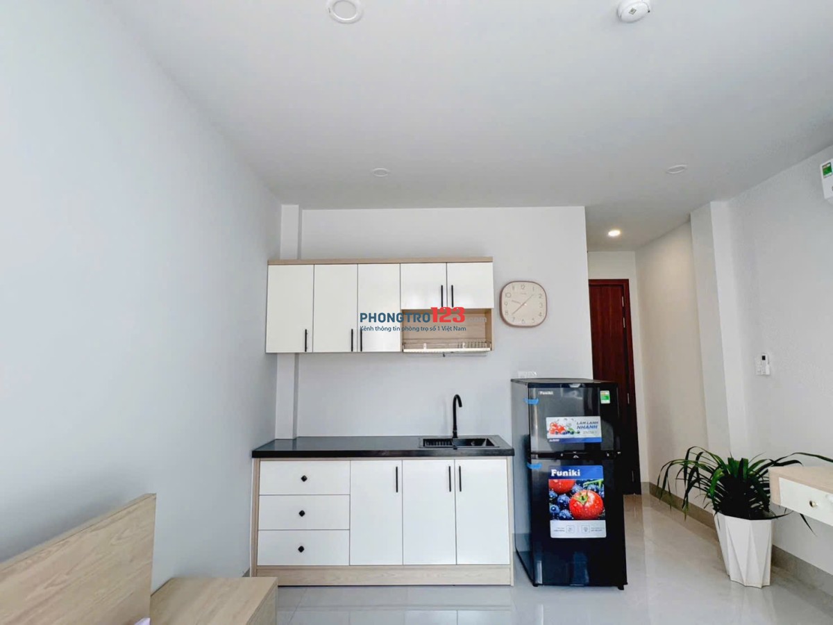 THÍCH QUẢNG ĐỨC PHÚ NHUẬN FULL NỘI THẤT BAN CÔNG SIÊU THOÁNG GIÁ CỰC DỄ CHỊU 6tr