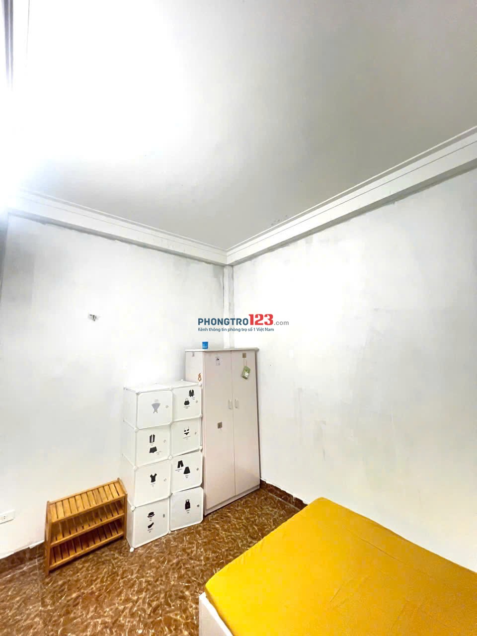 NHÀ 48 NGÕ 50 Phố Võng Thị, phường Bưởi quận Tây Hồ. trống phòng 501 giá 2,7tr vệ sinh chung vào ở