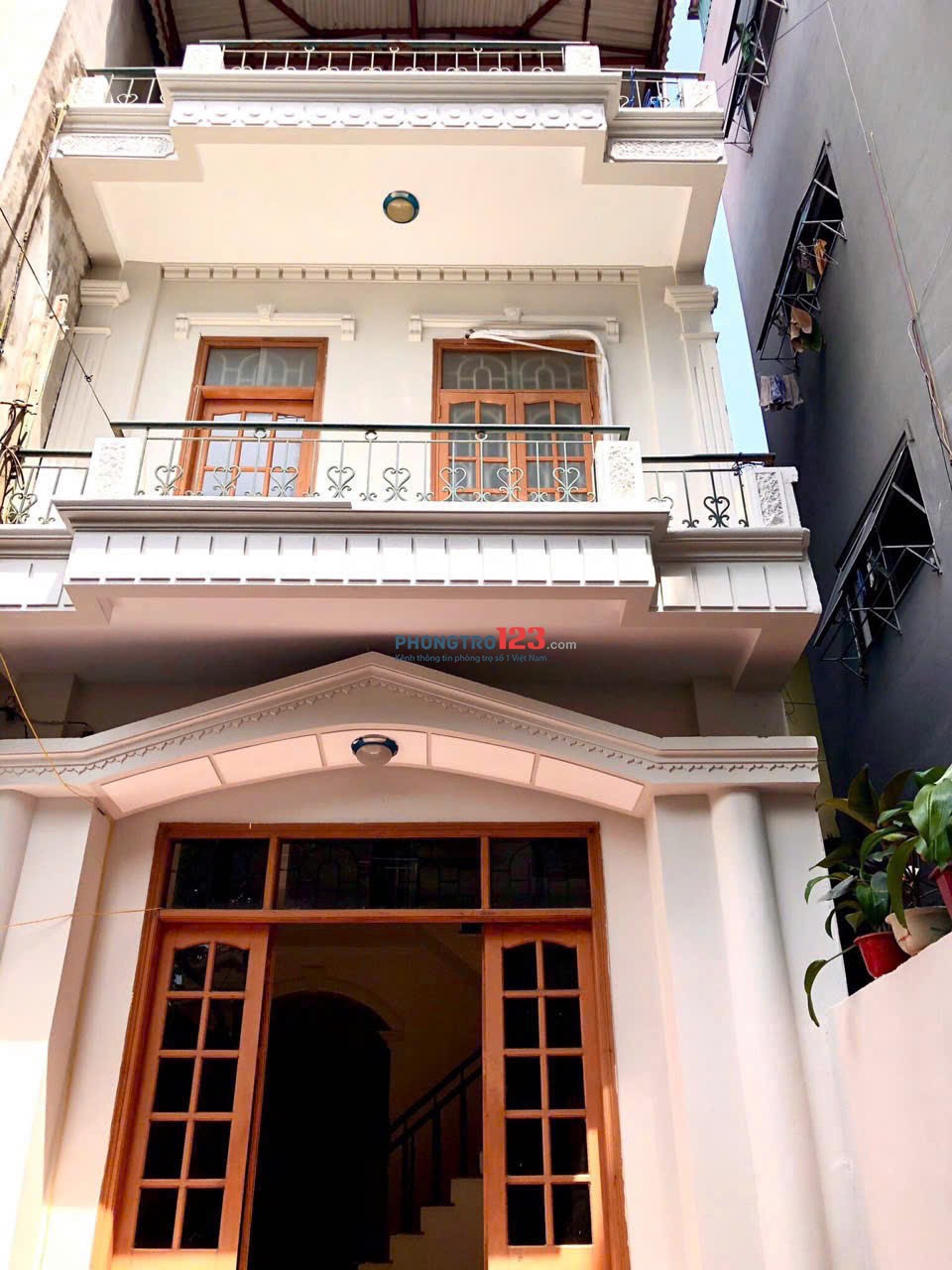 Chính chủ cho thuê nhà nguyên căn 3 tầng tại ngõ 198 Vĩnh Hưng