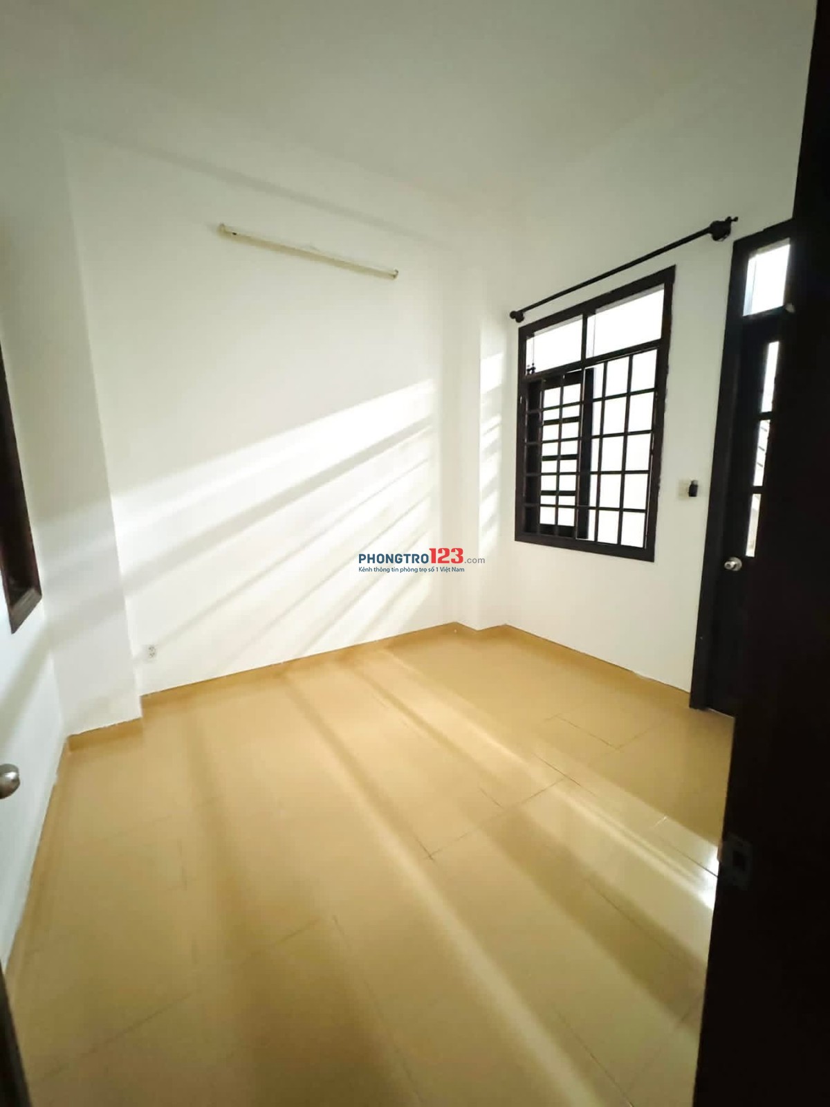 Cho thuê tầng trệt Khu Dân Cư Nam Long: lối đi riêng, phù hợp để Ở, làm văn phòng, kinh doanh onl