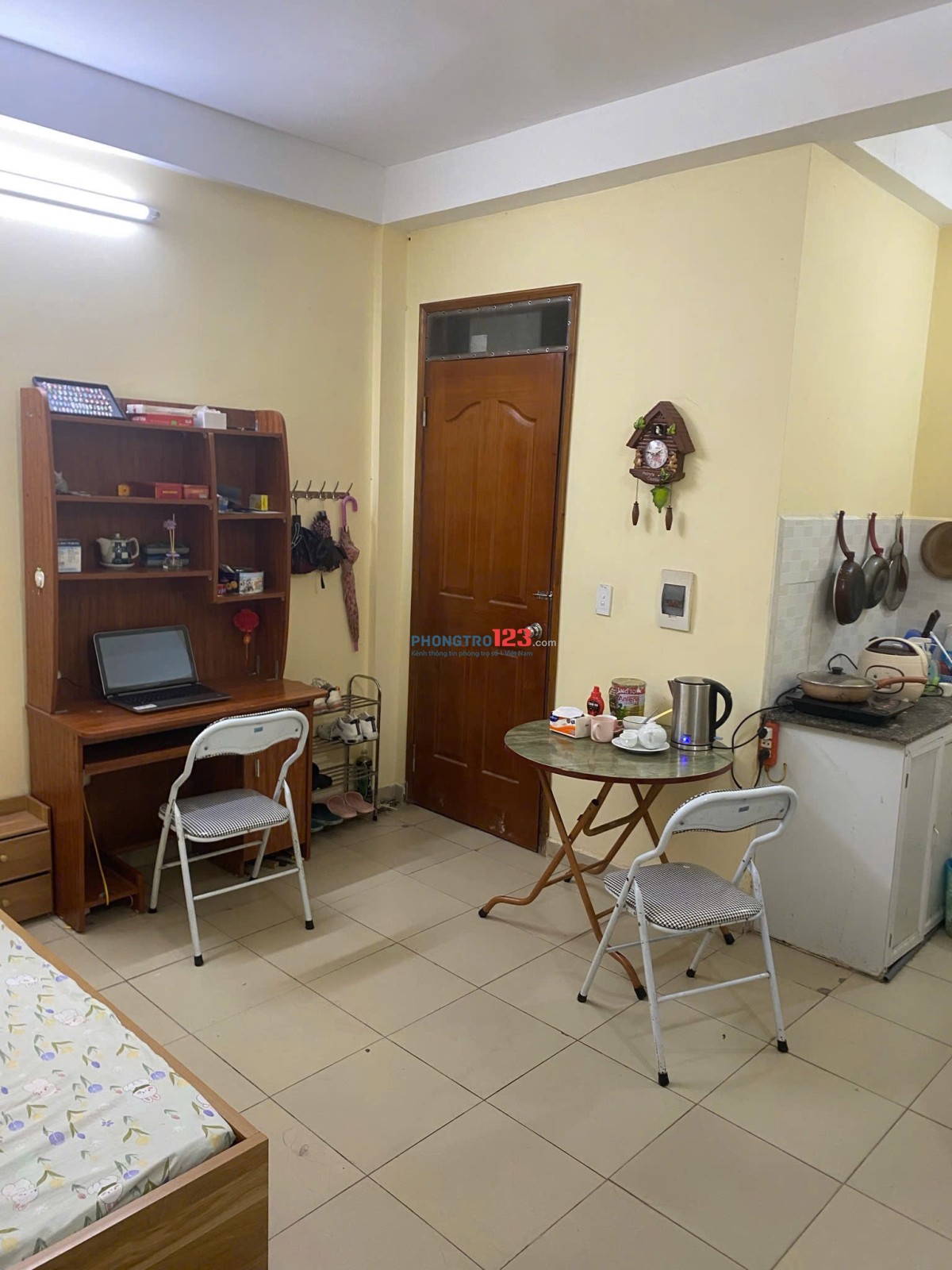 Cho nữ thuê phòng trọ riêng đẹp 20m2 trong căn CCMN ngõ 282 phố Định Công, Hà Nội 1,8tr full nội thấ
