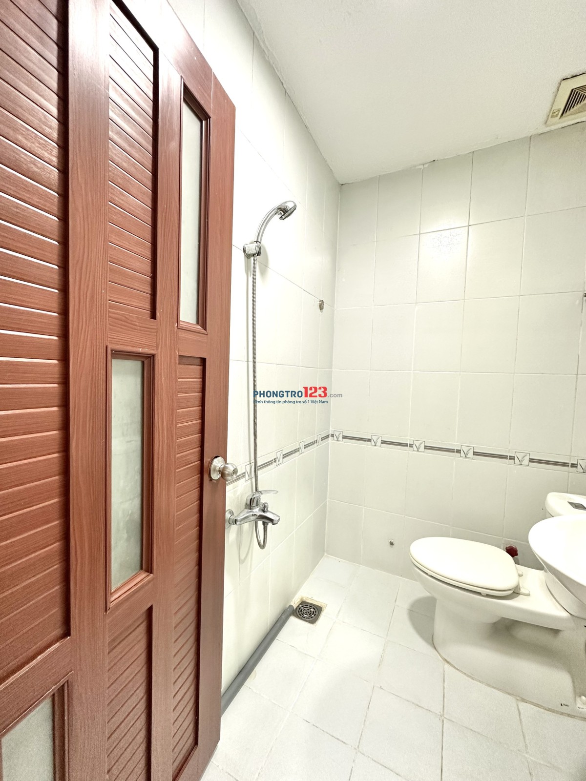 PHÒNG TIỆN NGHI 5’ ĐI DH KINH TẾ BÁCH KHOA, GIÁ HẤP DẪN