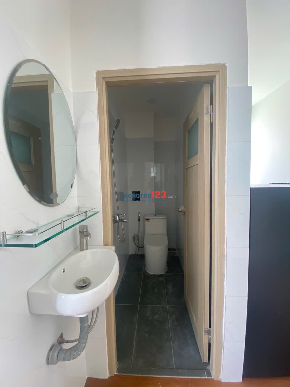 Cho thuê CHDV Trường Chinh, Tân bình - full nội thất, tách bếp, máy giặt riêng, giá 5,8tr - 6,5tr.