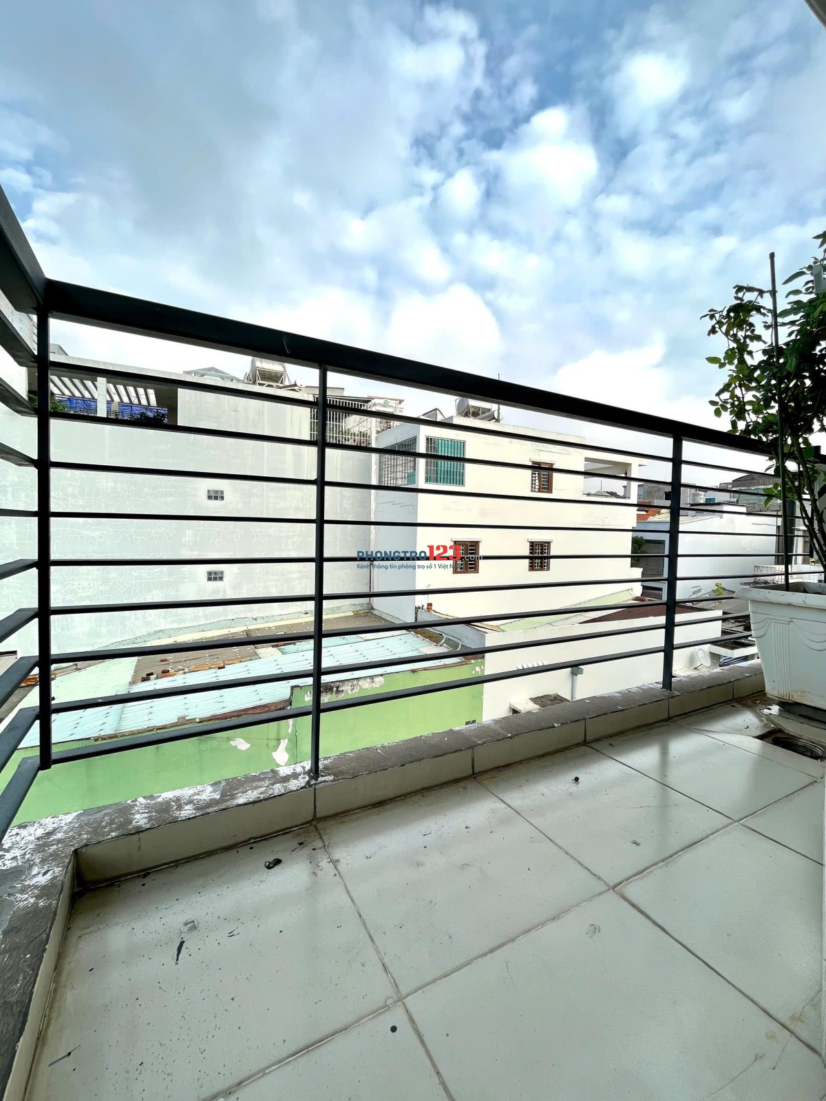 STUDIO BANCON FULL TIỆN NGHI TẠI ĐƯỜNG D1 GẦN METRO TÂN CẢNG, ĐH GTVT