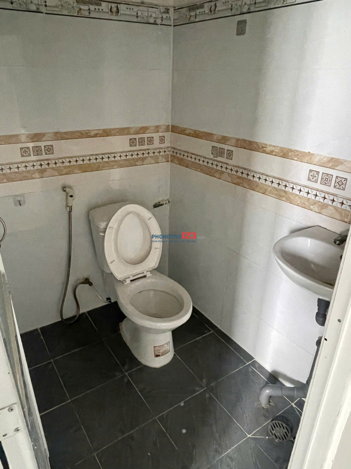 Phòng trọ giá rẻ thoáng mát cho sinh viên kế bên cầu phú mỹ, gần đại học ufm, tdtu, kcx quận 7