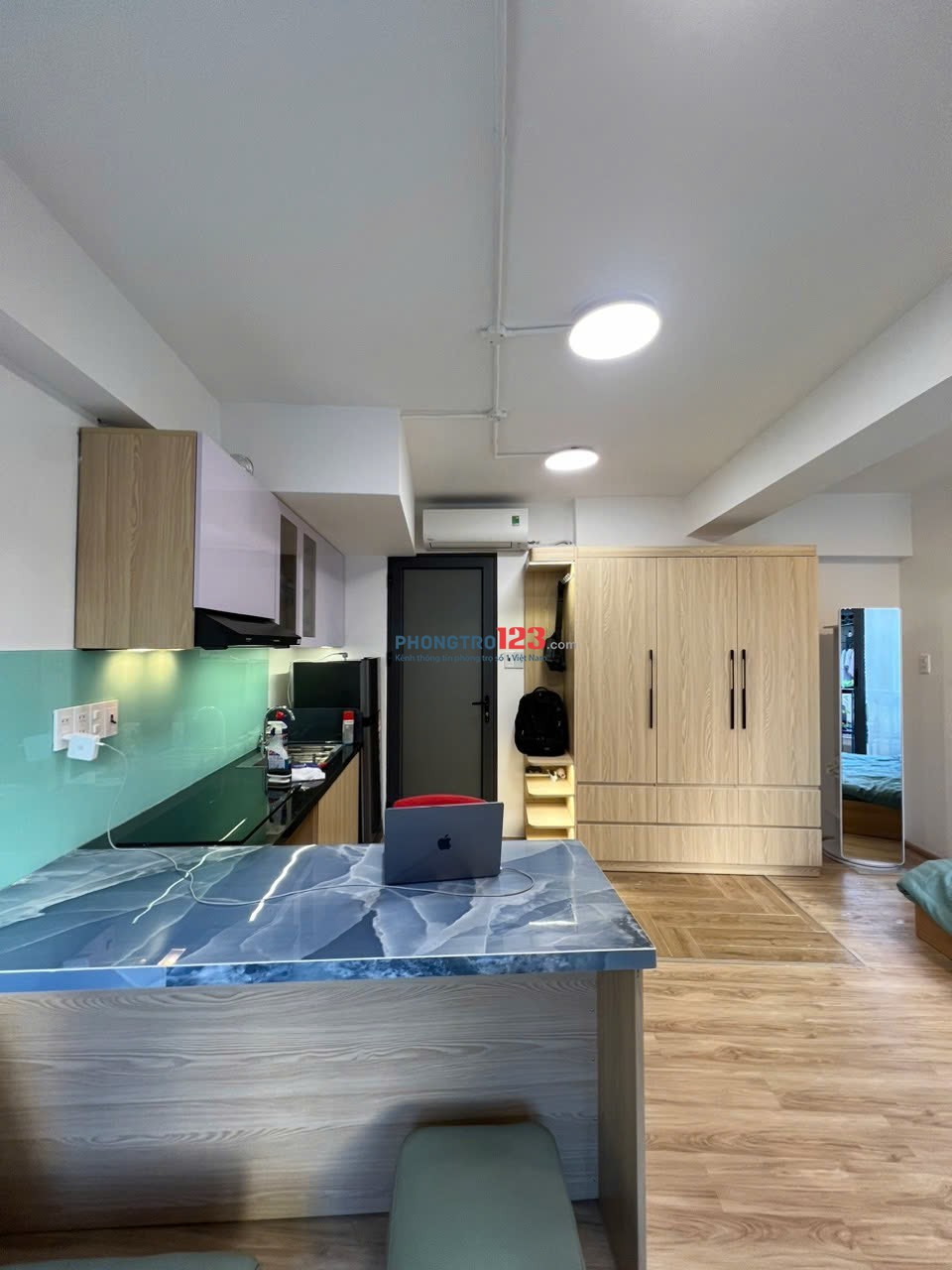 PHÒNG FULL NỘI THẤT BAN CÔNG THANG MÁY SIÊU RỘNG THOÁNG BẾP HIỆN ĐẠI ĐIỆN BIÊN PHỦ BÌNH THẠNH SÁT Q1