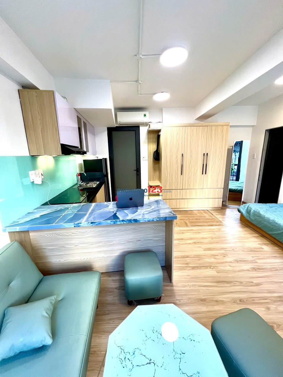PHÒNG FULL NỘI THẤT BAN CÔNG THANG MÁY SIÊU RỘNG THOÁNG BẾP HIỆN ĐẠI ĐIỆN BIÊN PHỦ BÌNH THẠNH SÁT Q1