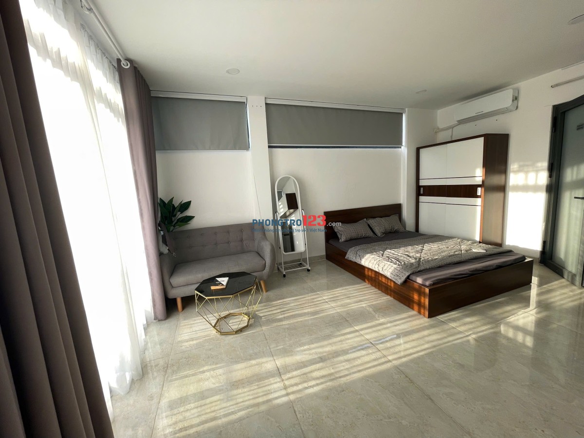 PHÒNG FULL NỘI THẤT BAN CÔNG BẾP DÀI NGUYỄN THƯỢNG HIỀN BÌNH THẠNH THANG MÁY