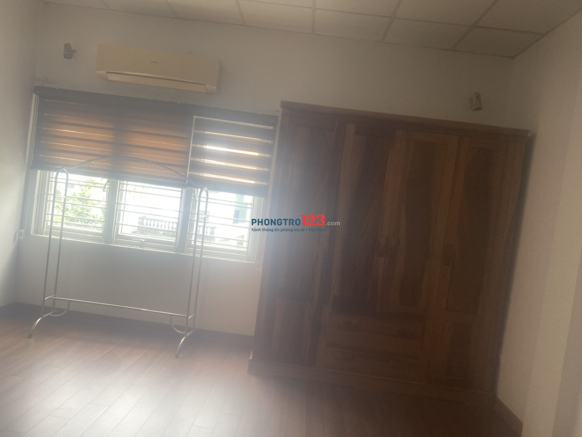 Chính chủ cho thuê phòng trọ mặt ngõ rộng 285 Đội Cấn. TL 0963893586